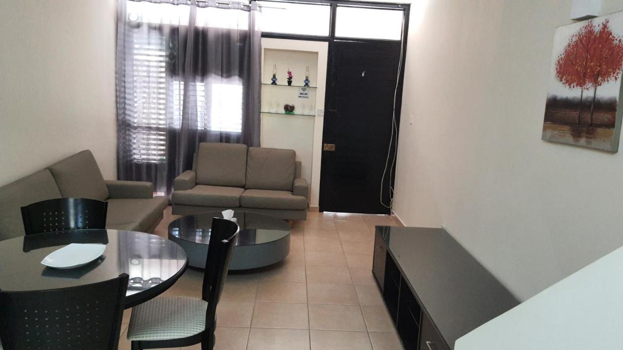 Lovely 2 Bedrooms In The Tourist Area In Paphos . Luaran gambar